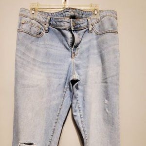 Gap boyfriend fit, worn blue jeans, Sz. 16, cuff at the bottom